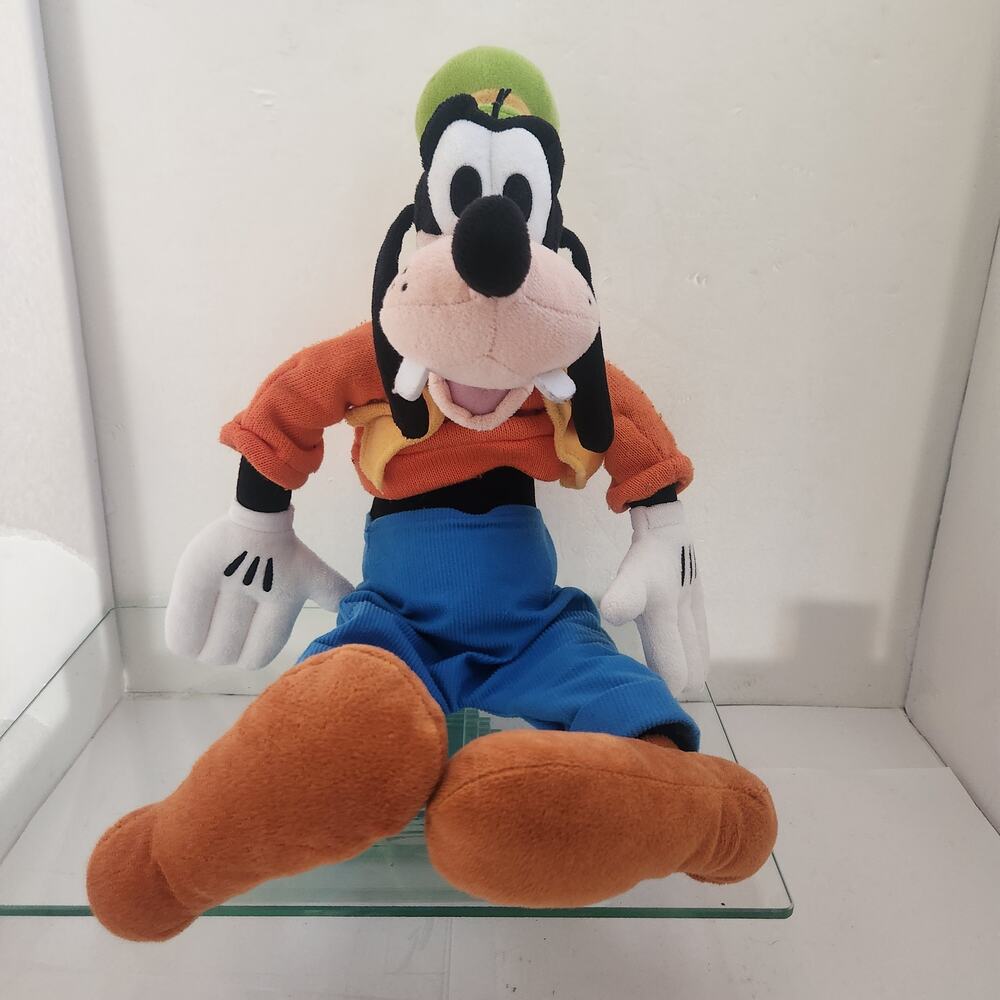 Euro Disney Goofy Stuffed 18"